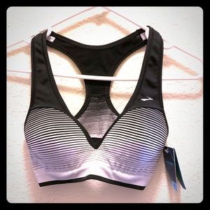 Brooks Frontrunner Racer sports bra